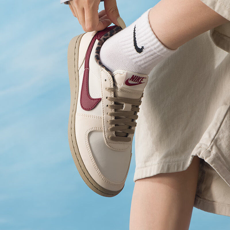 Outdoor Lighting Hong Kong - Nike Damen-Sport-Tennisschuhe IM6688062 Retro-Sneaker mit gepolsterter