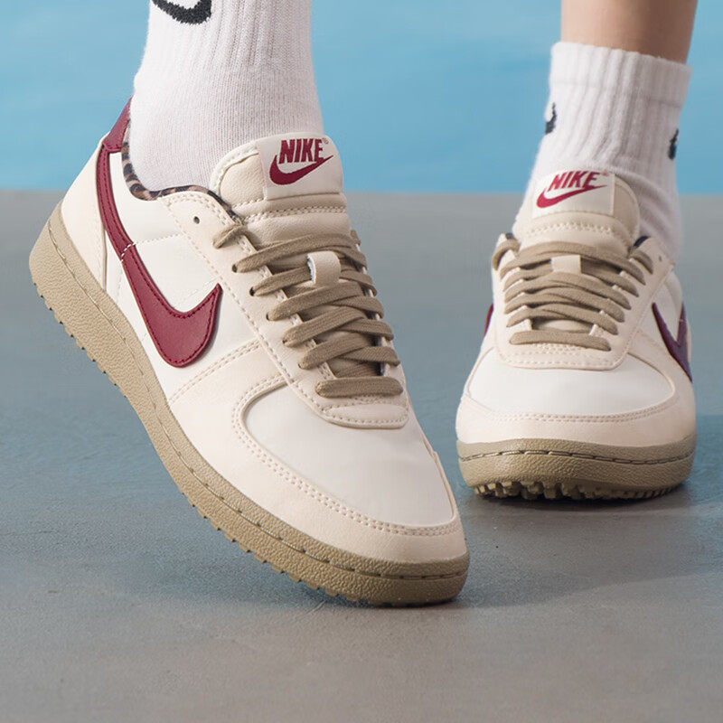Nike Damen-Sport-Tennisschuhe  – Outdoor Lighting Hong Kong Bewertung und Preis